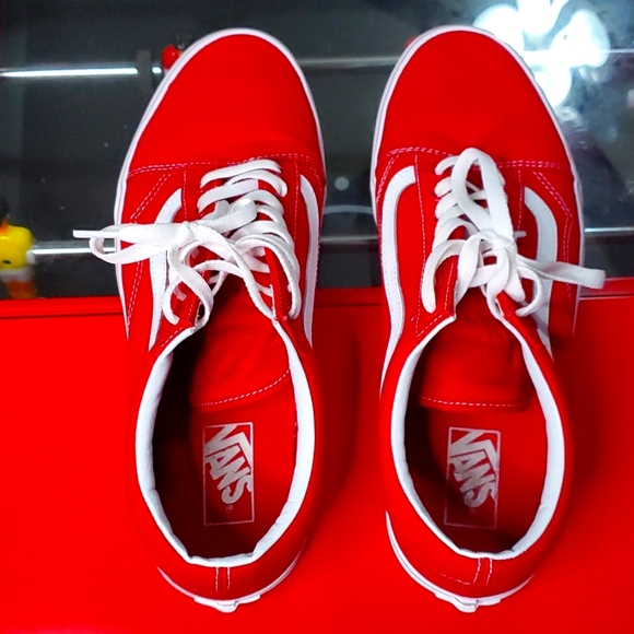 Vans - Picture 5 of 7